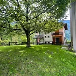 Lueisch Ketschu Near Gressoney