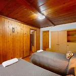 Lueisch Ketschu Near Gressoney