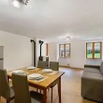 Lueisch Ketschu Near Gressoney Apartamento
