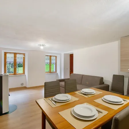 Lueisch Ketschu Near Gressoney