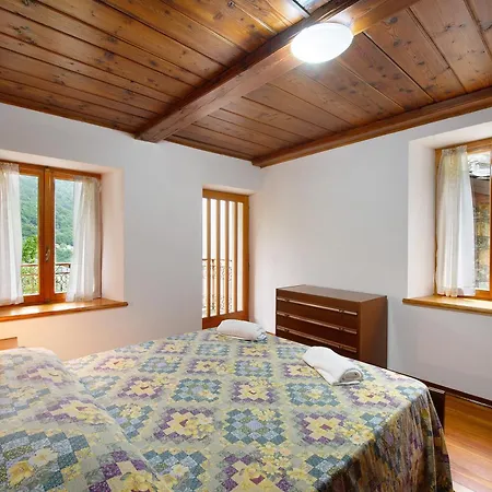 Lueisch Ketschu Near Gressoney Διαμέρισμα Issime