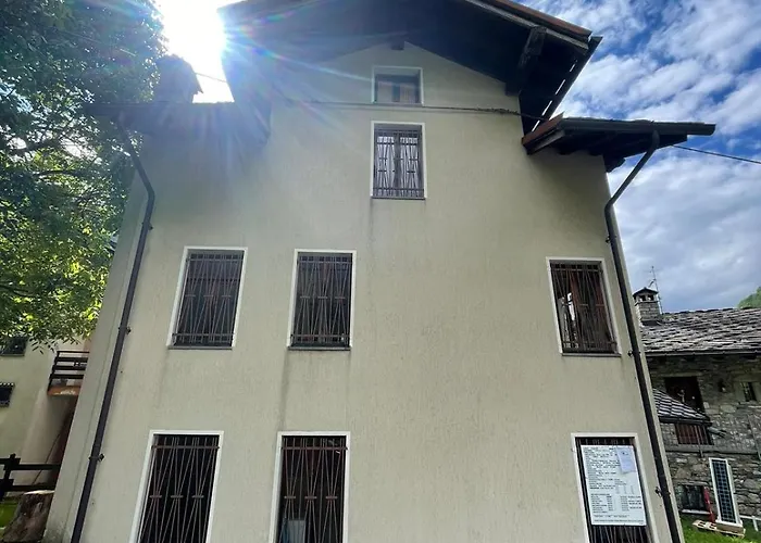 Lueisch Ketschu Near Gressoney Apartment Issime