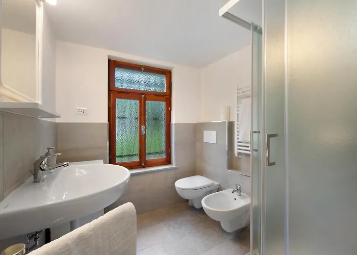 Lueisch Ketschu Near Gressoney